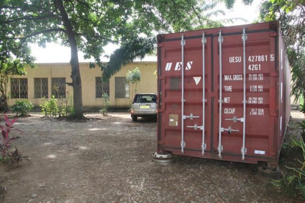 Burundi – Container mit technischer Ausstattung für Ecole Polyvalente Carolus Magnus in Burundi