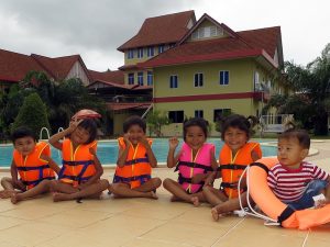 Kambodscha – Salesianer Don Boscos nehmen sechs zurückgelassene Kinder auf